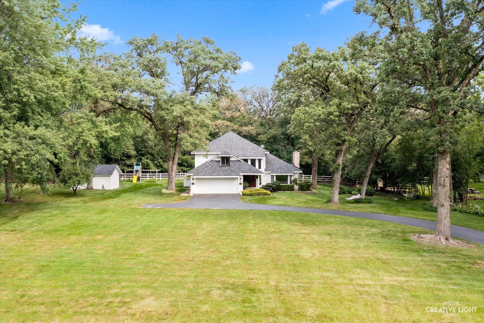 49w194 Deer Ridge Path Property Photo 3