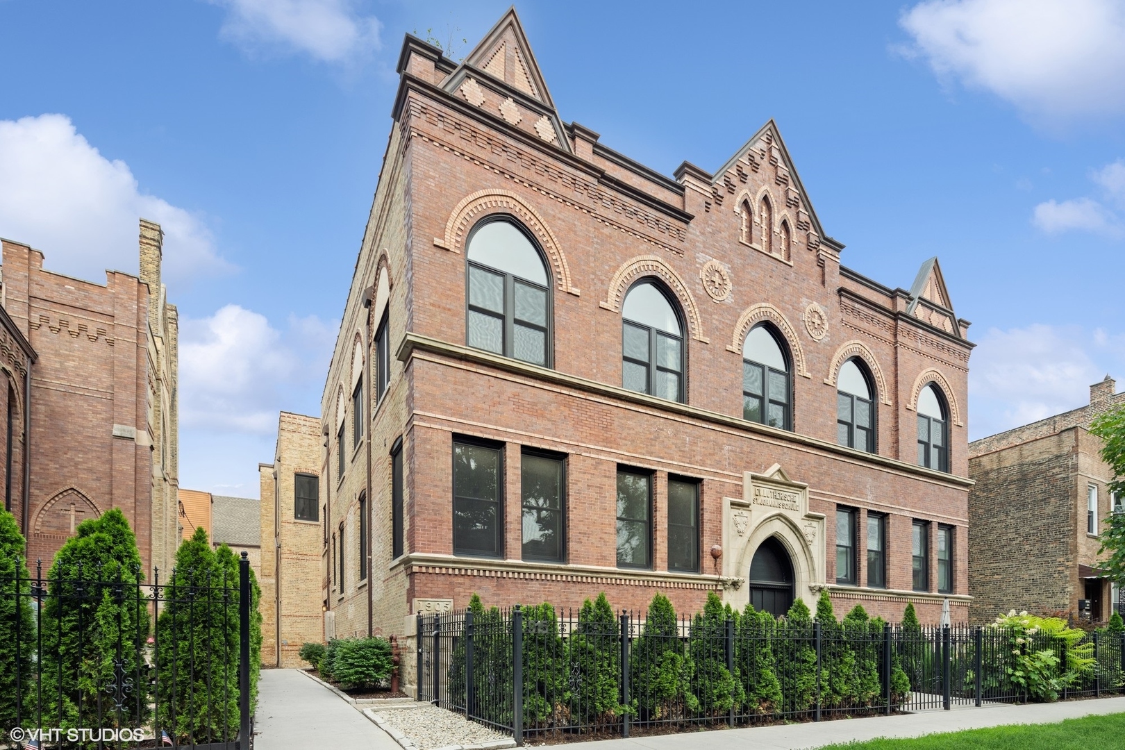 915 N Hoyne Avenue 9 Property Photo