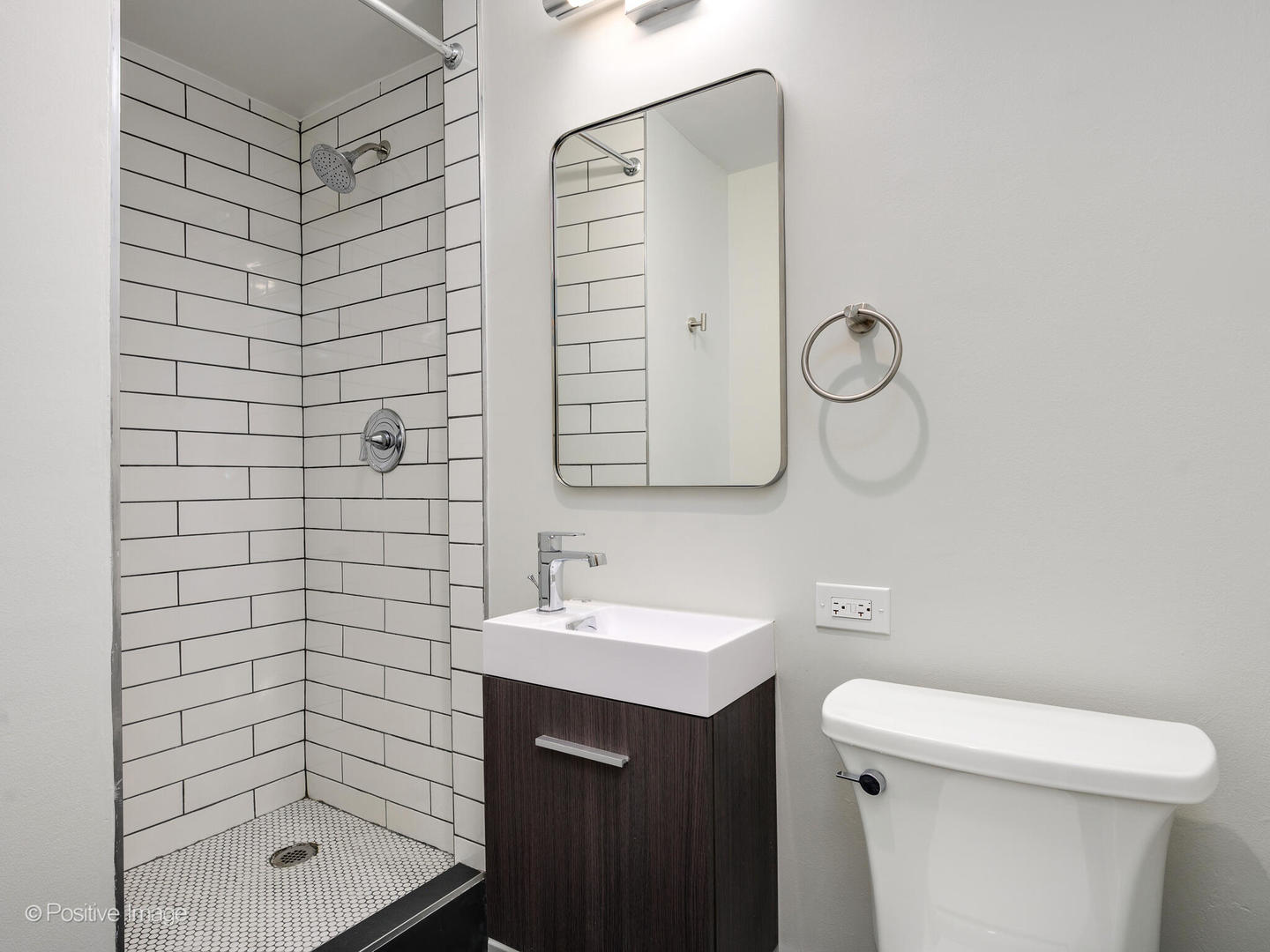 227 E Walton Pl Property Photo 15