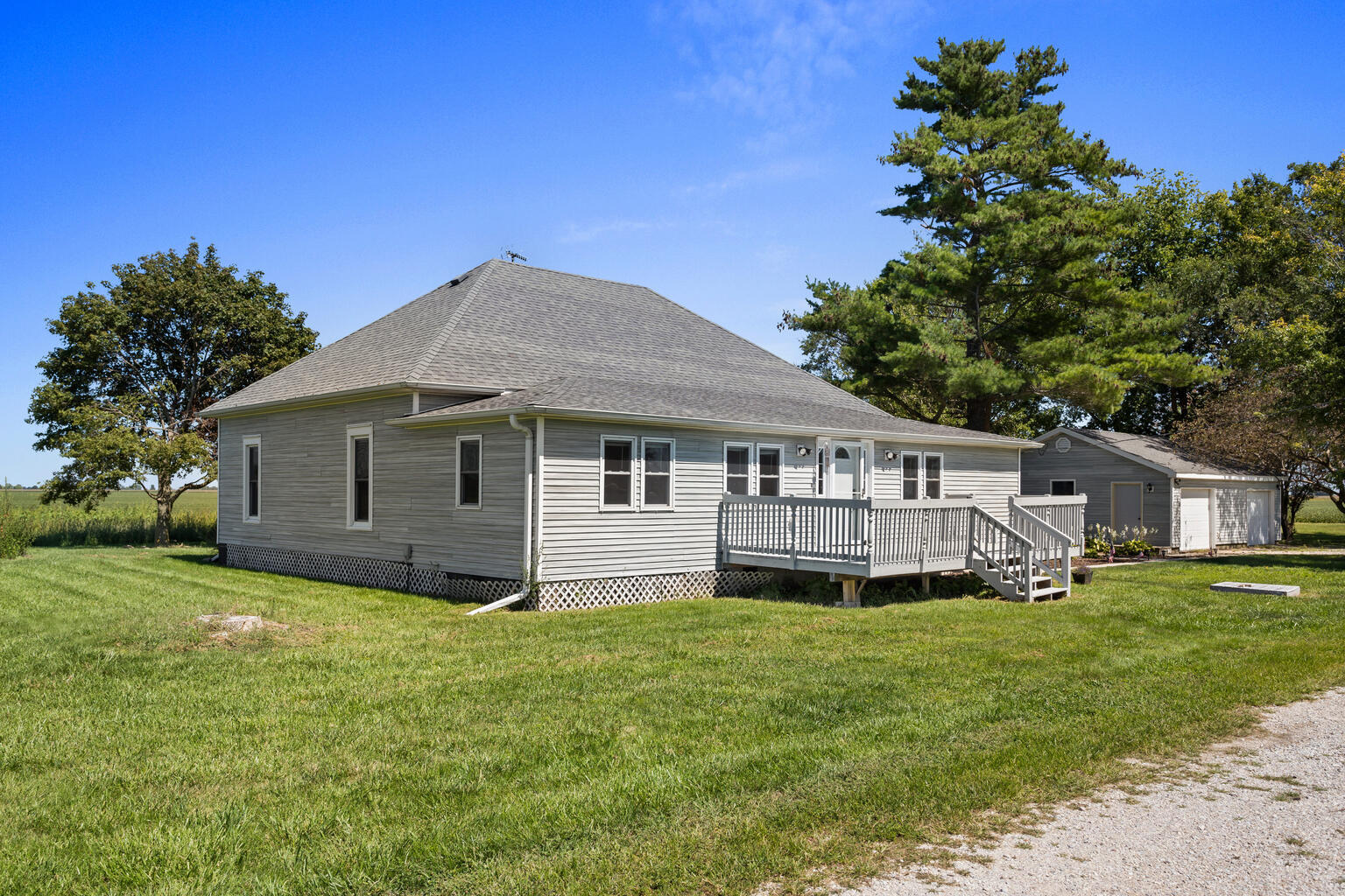 128 County Road 1600 E Property Photo