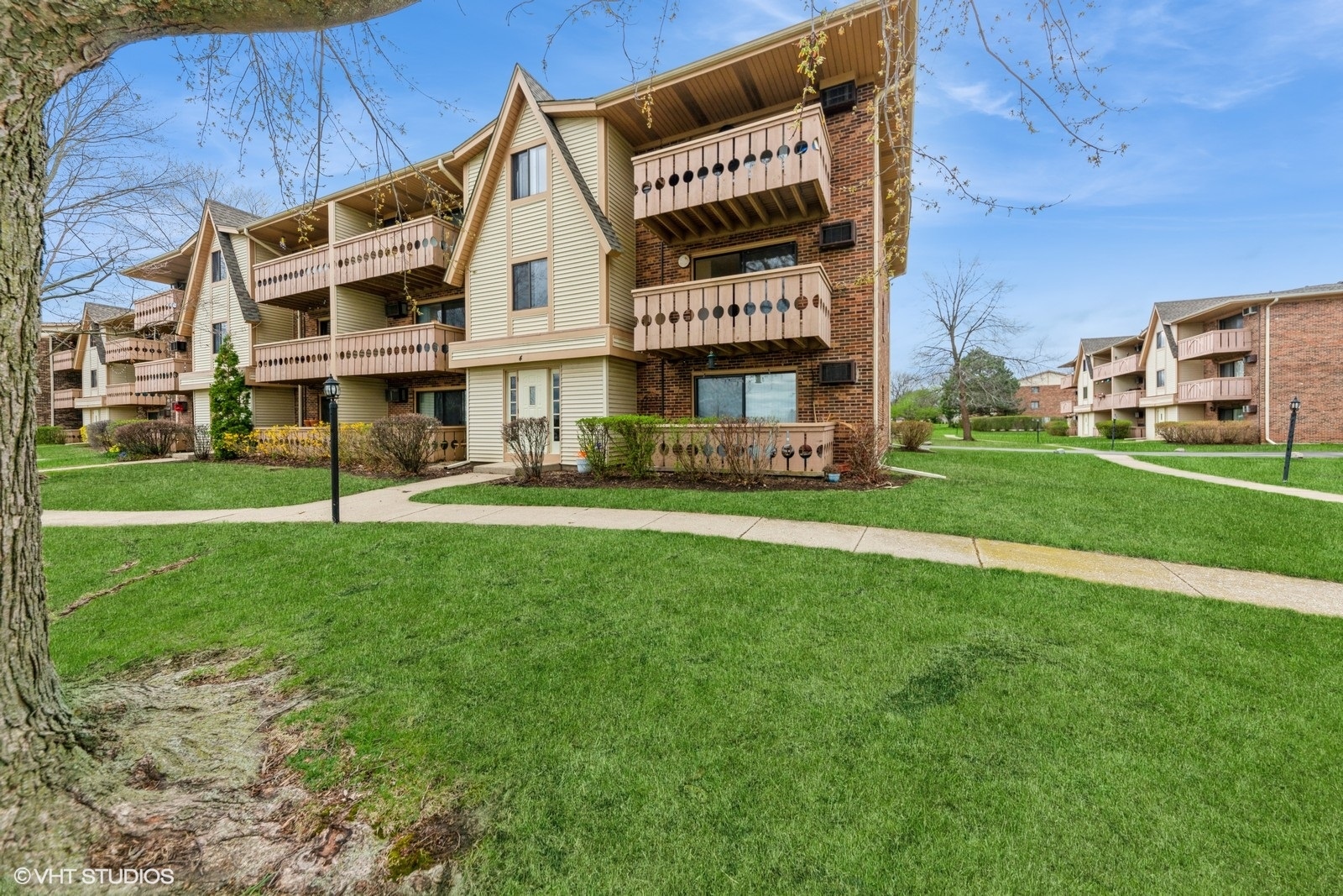 4 Parkside Court 8