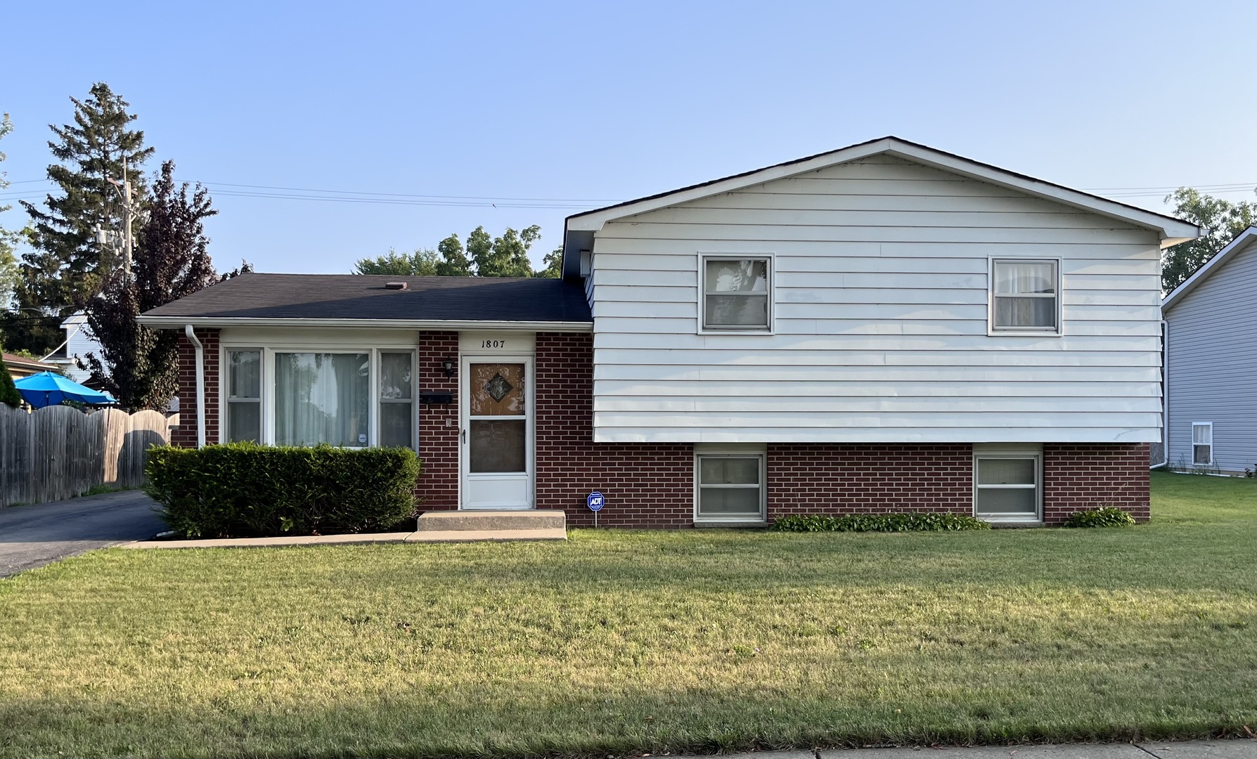1807 20th Street Property Photo