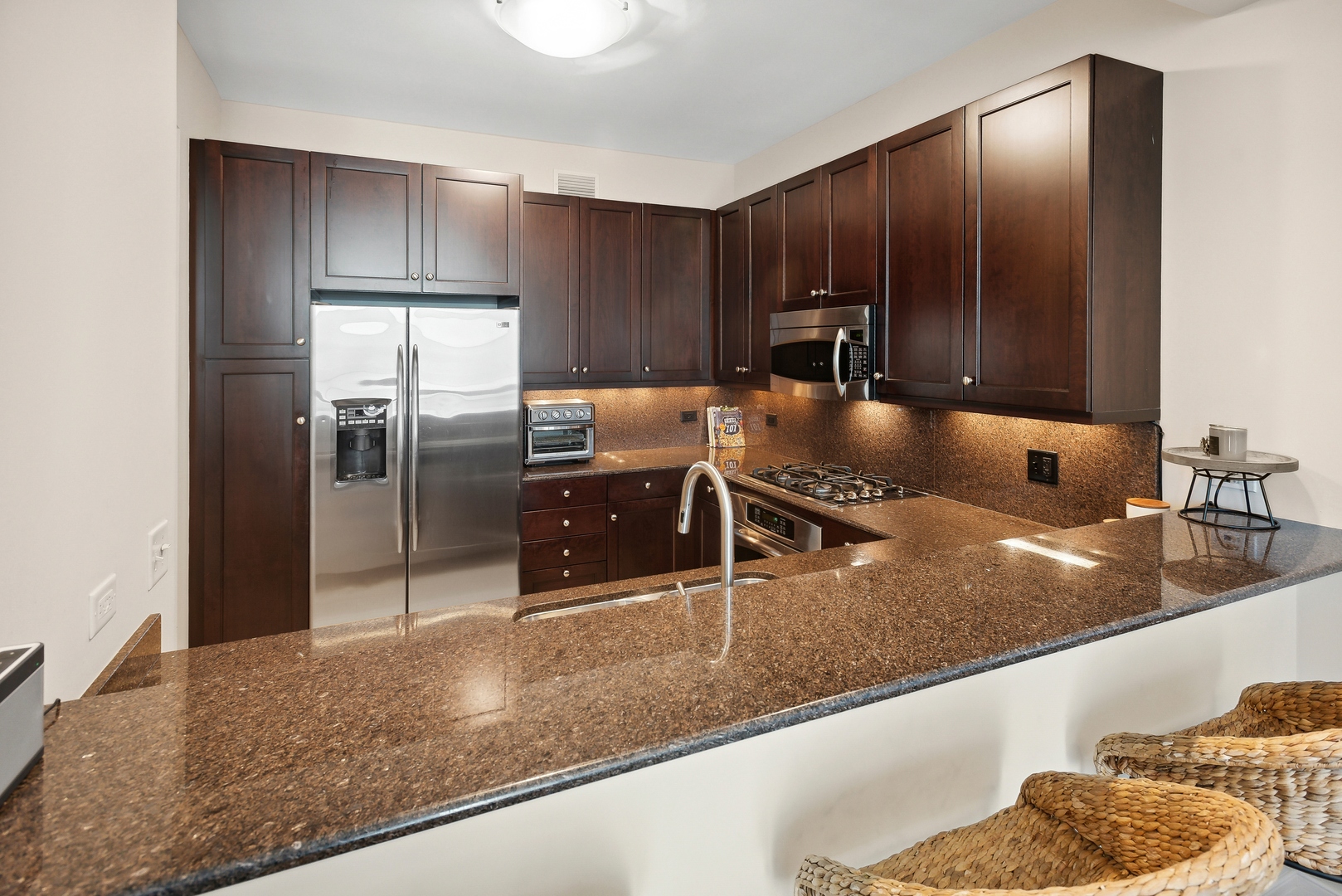 600 N Lake Shore Dr Property Photo 12