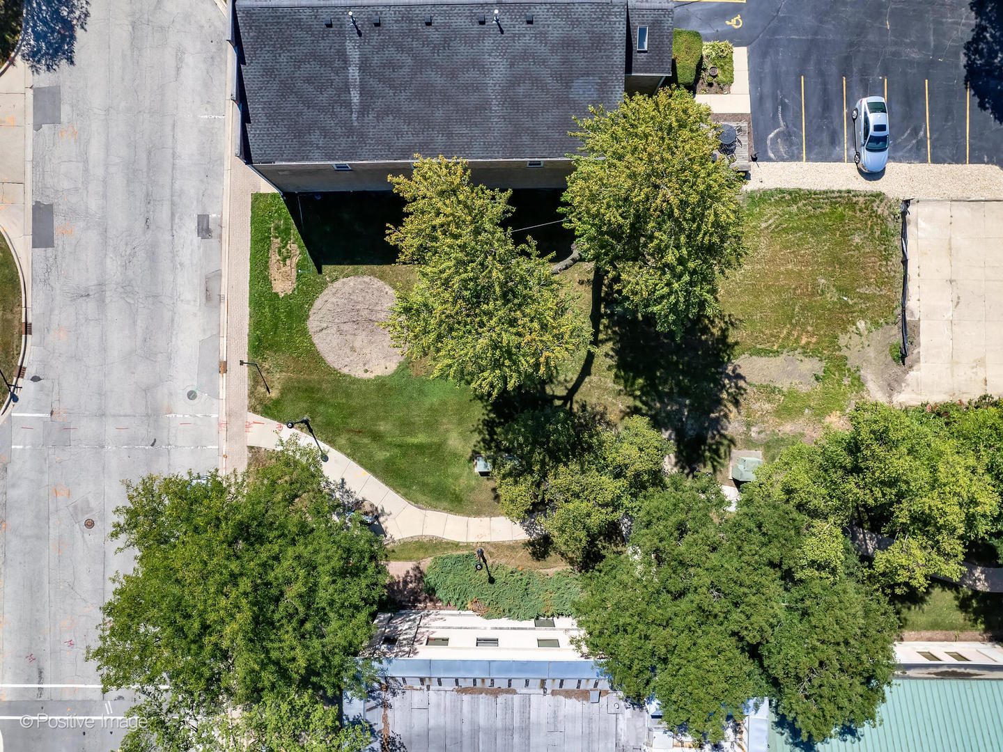 100 S Walnut Street Property Photo 3
