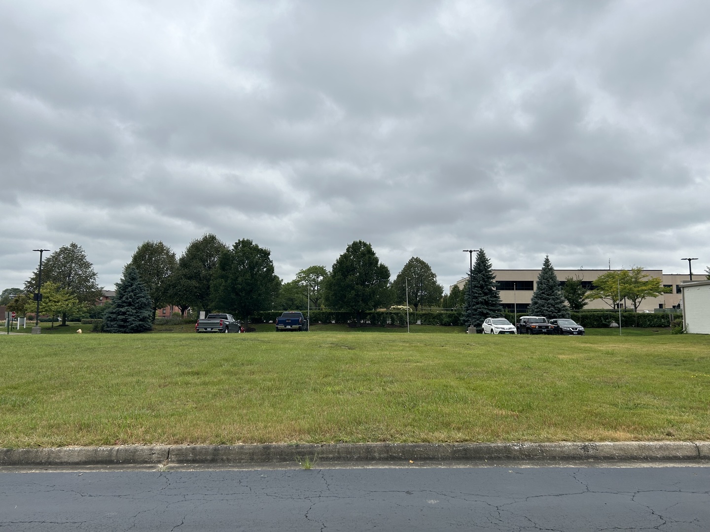 2030 Saint Regis Drive Property Photo 2