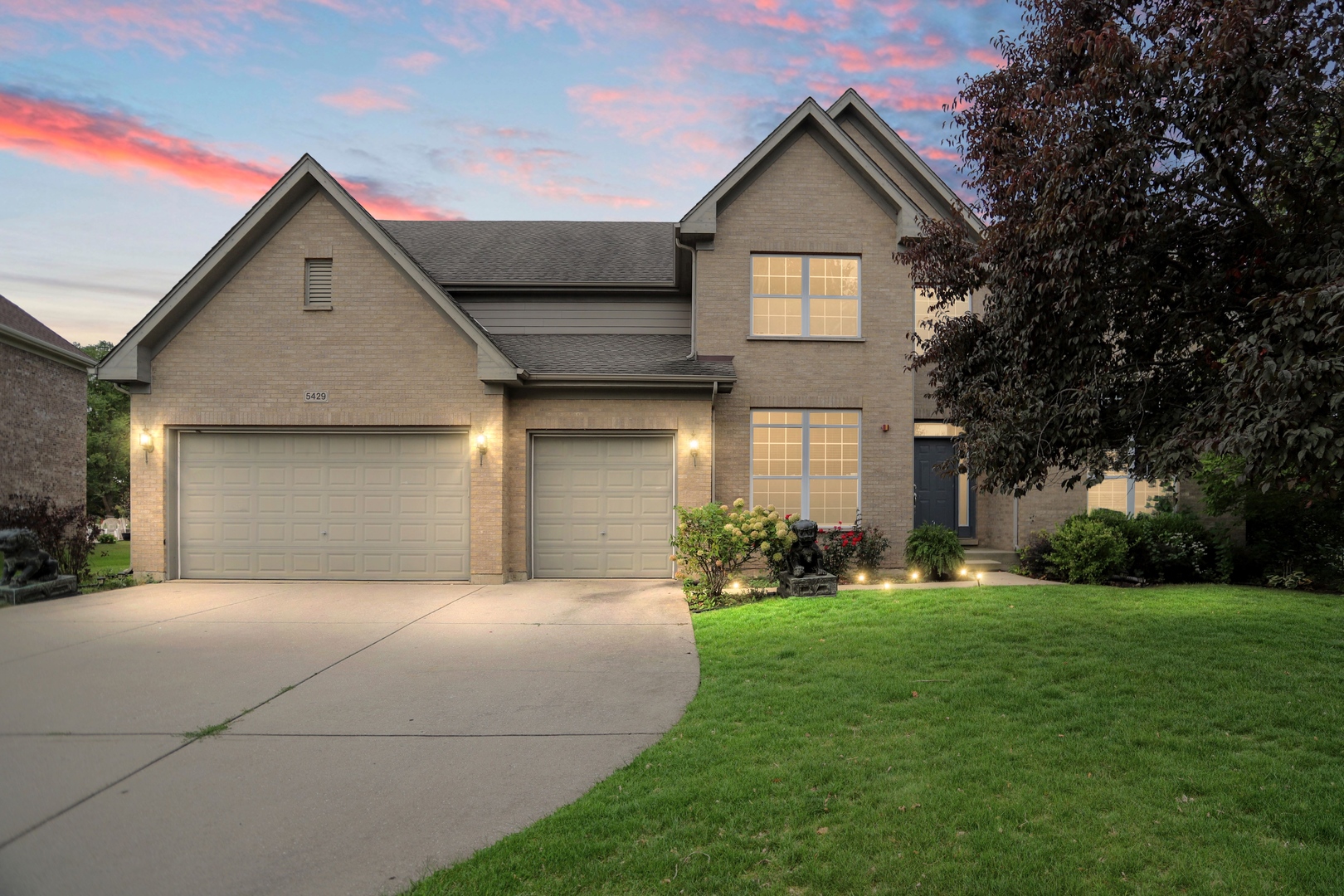 5429 Swan Circle Property Photo