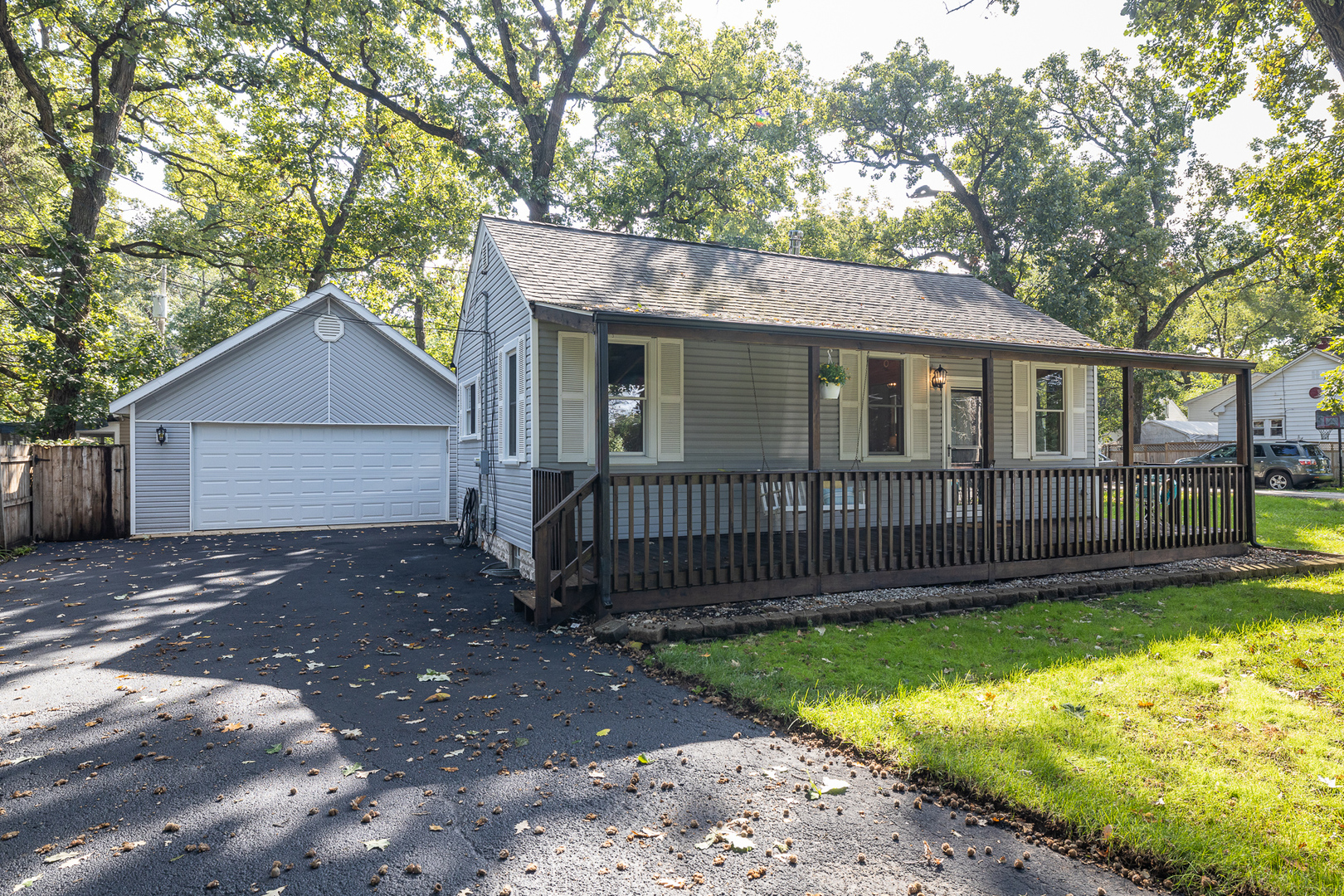S 16061 Mcclellan Avenue Property Photo 1