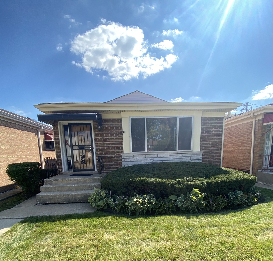 549 W 95th Street Property Photo