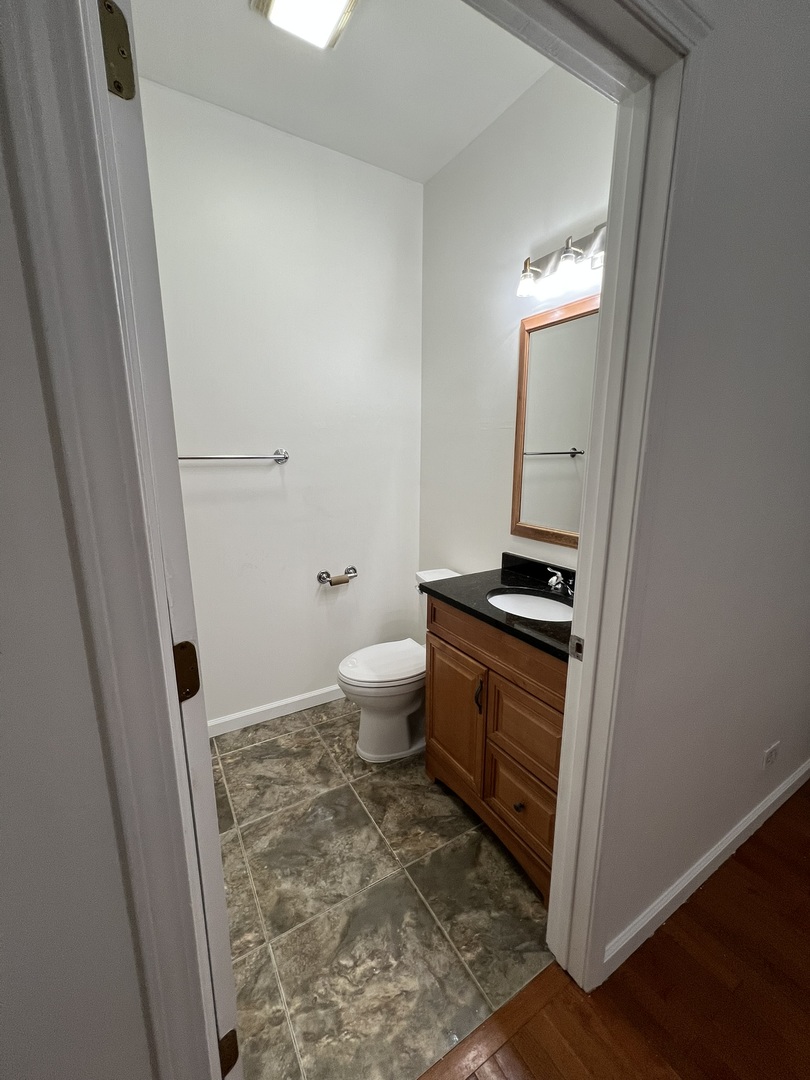 3008 W Flournoy Street 3 Property Photo 3
