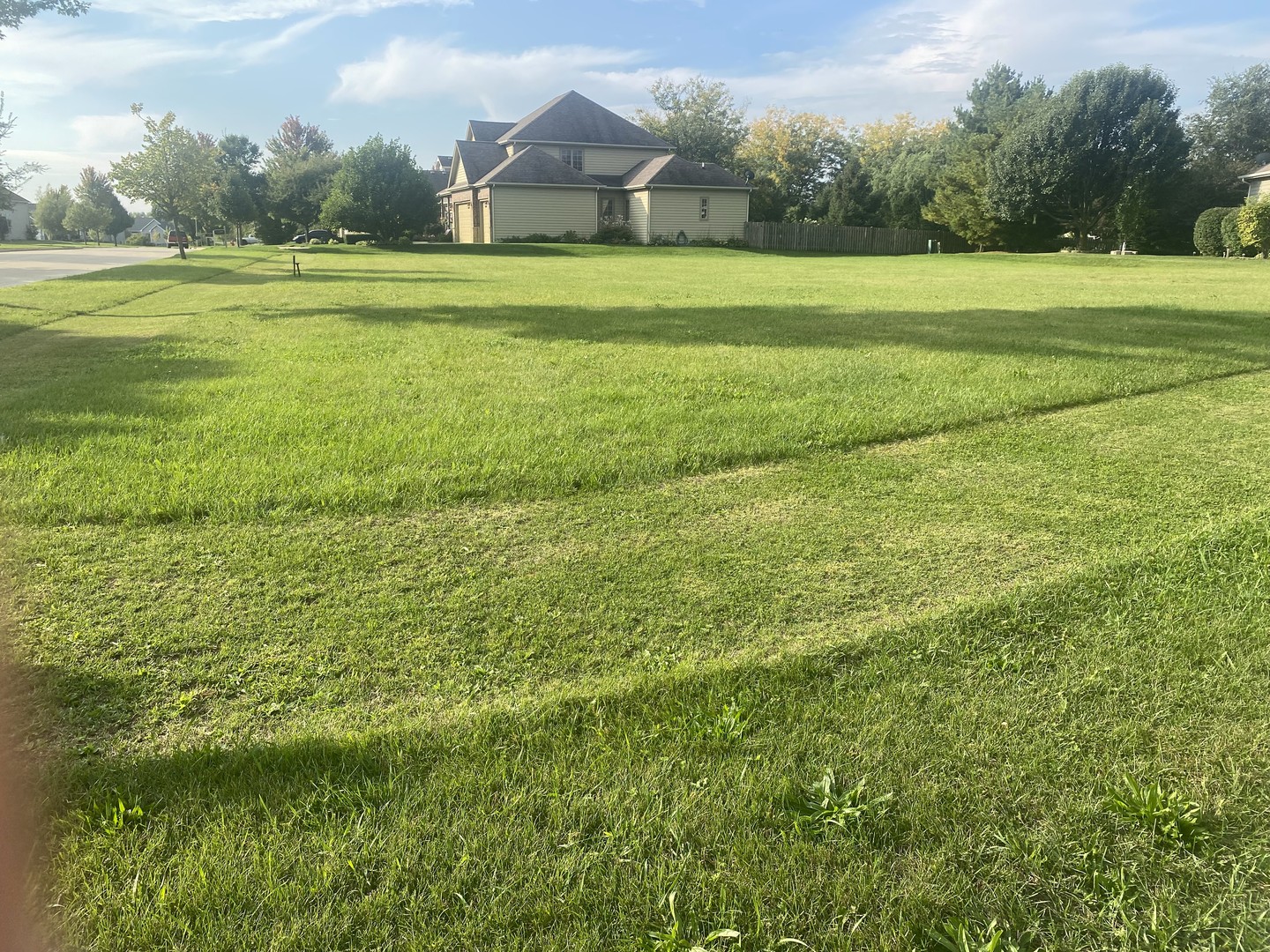 512 W Quinlan Court Property Photo 1