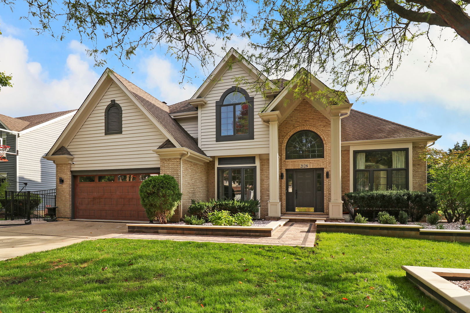 2128 Yellowstar Lane Property Photo