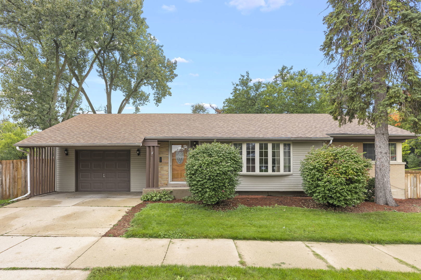 W 439 Madison Street Property Photo