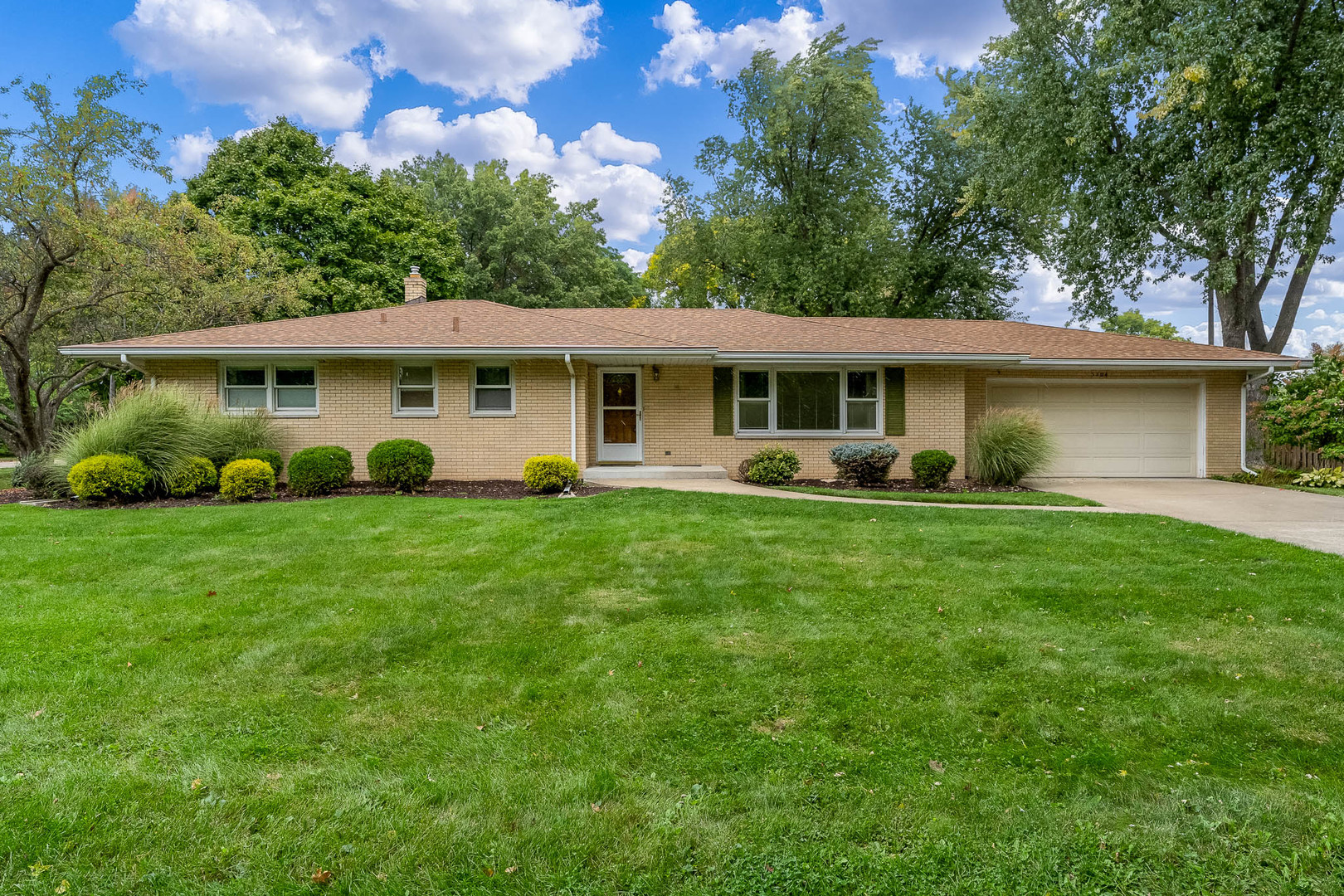 5304 Regency Way Property Photo