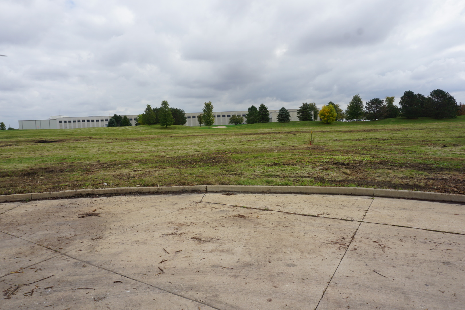 Dwight Circle Lot 4 Circle Property Photo 2
