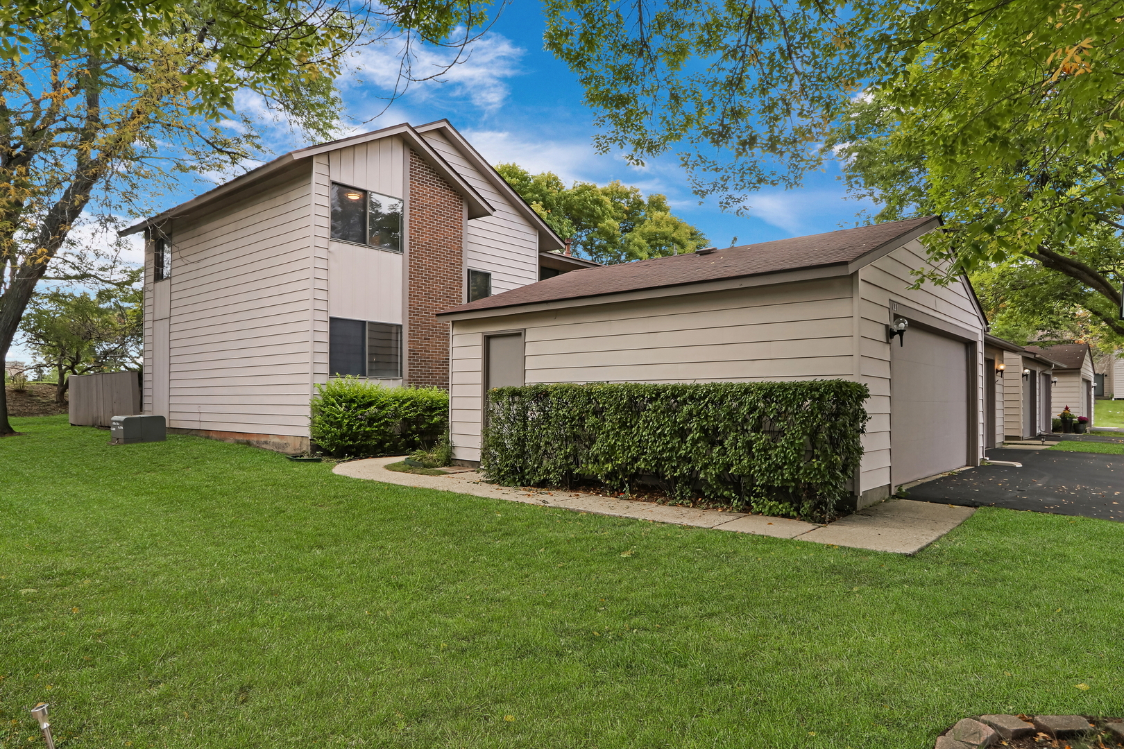 121 Windsor Drive Property Photo