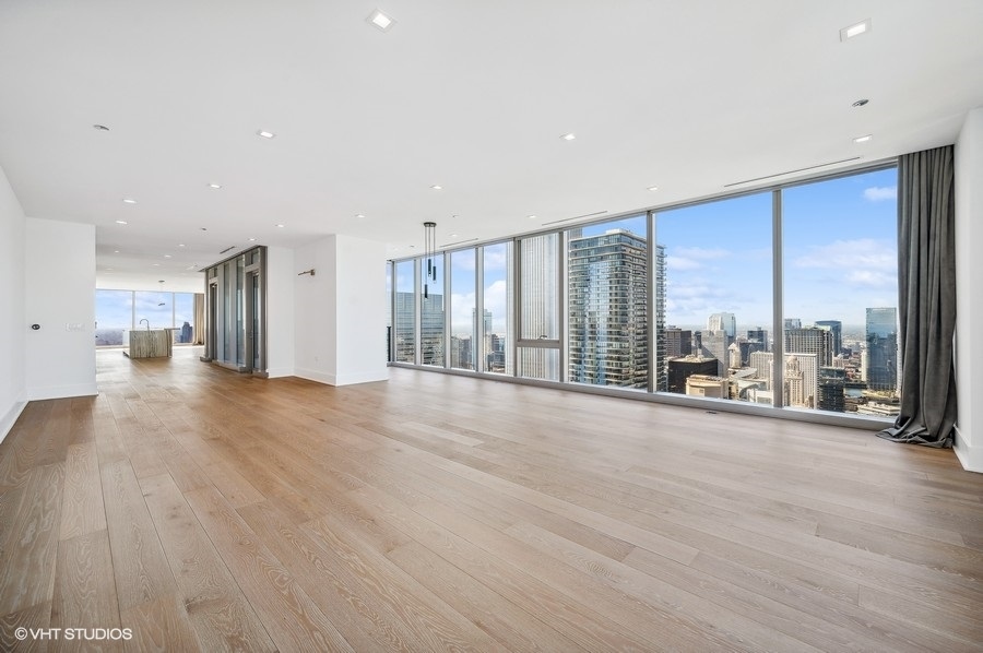 363 E Wacker Drive 5801 Property Photo 4