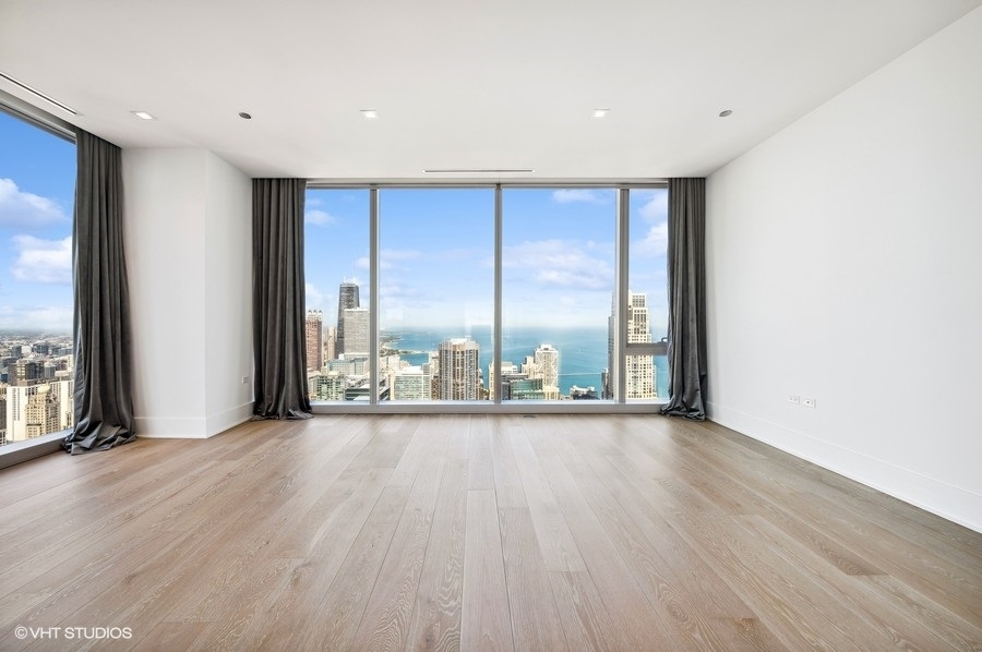 363 E Wacker Drive 5801 Property Photo 6