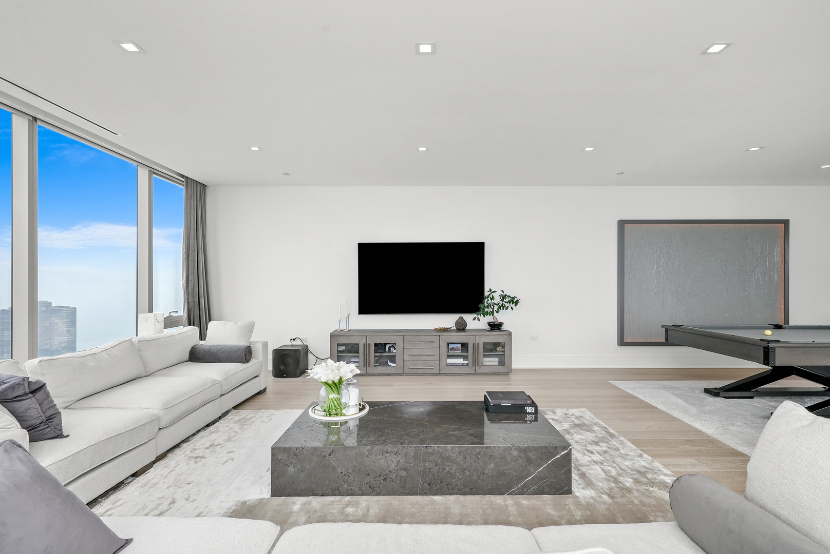 363 E Wacker Drive 5801 Property Photo 10