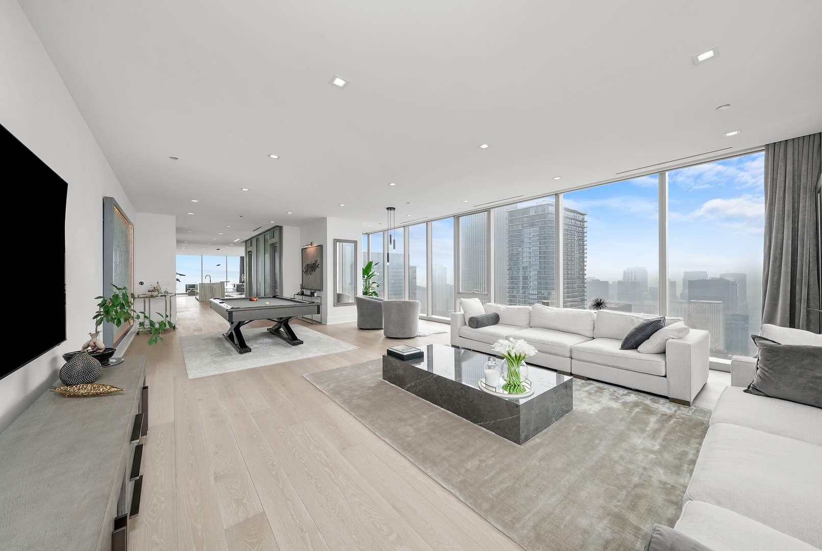363 E Wacker Drive 5801 Property Photo 14