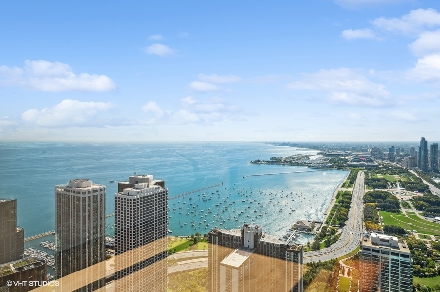 363 E Wacker Drive 5801 Property Photo 36