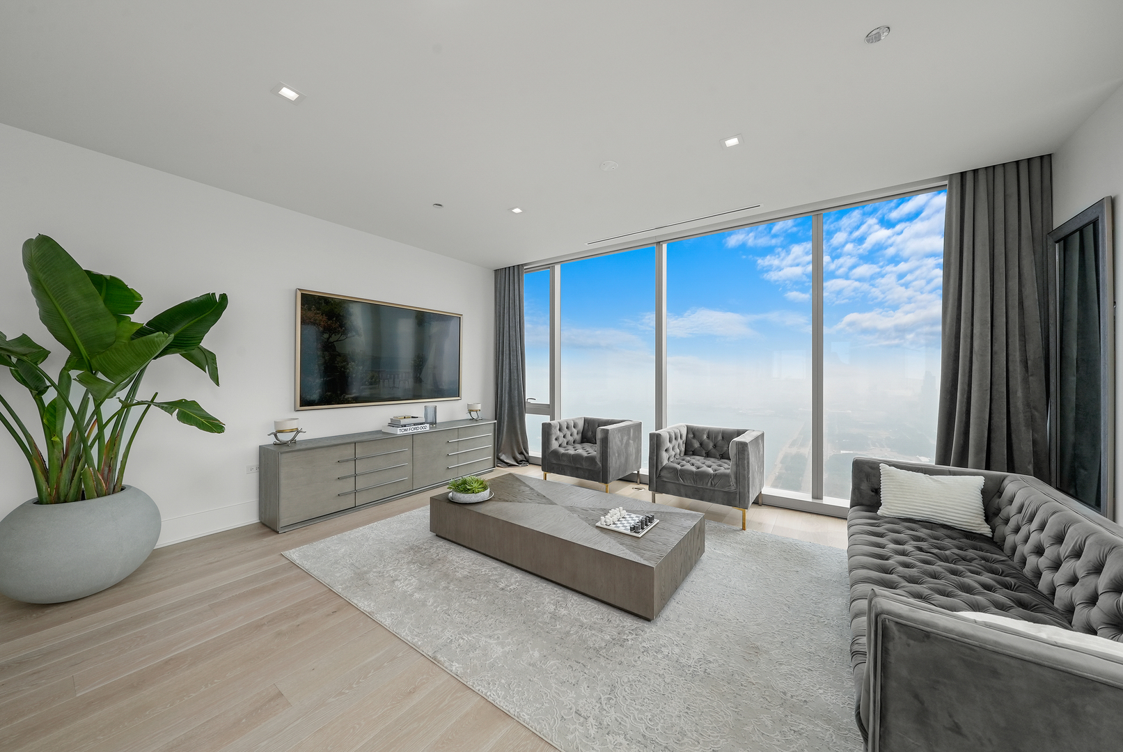 363 E Wacker Drive 5801 Property Photo 37