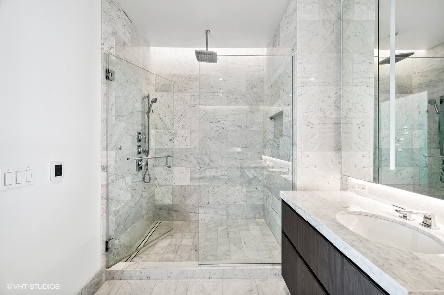 363 E Wacker Drive 5801 Property Photo 50