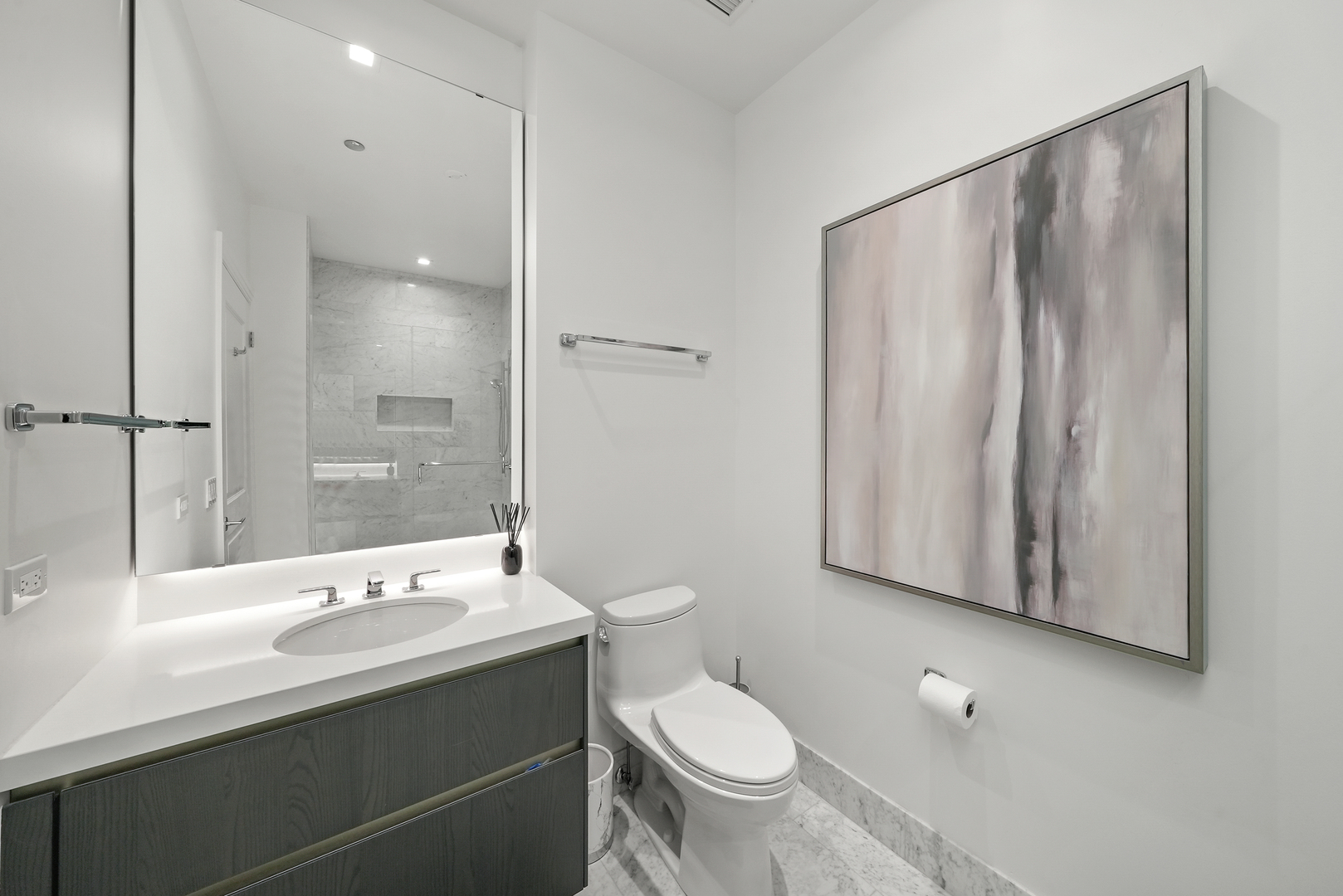 363 E Wacker Drive 5801 Property Photo 57