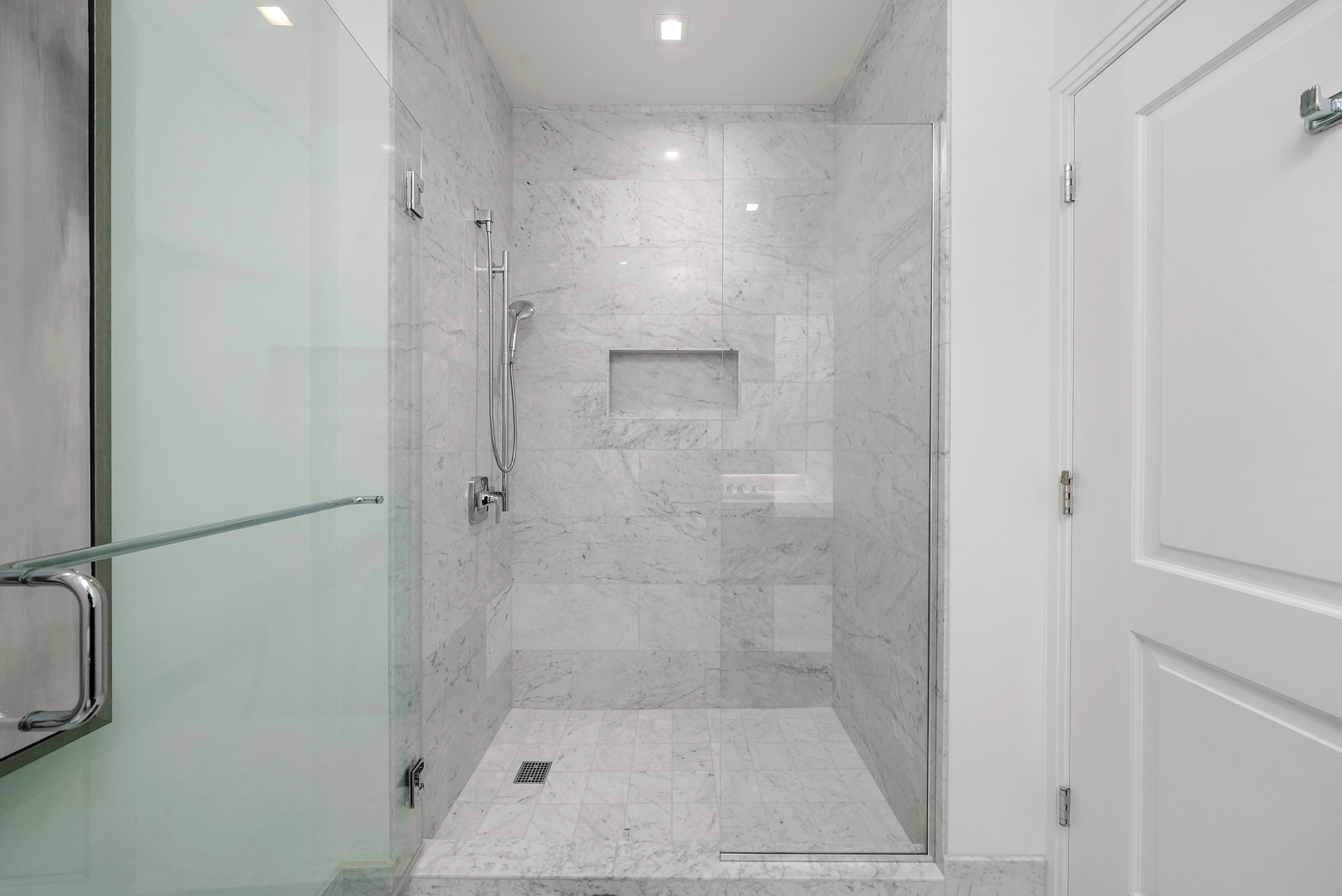363 E Wacker Drive 5801 Property Photo 58