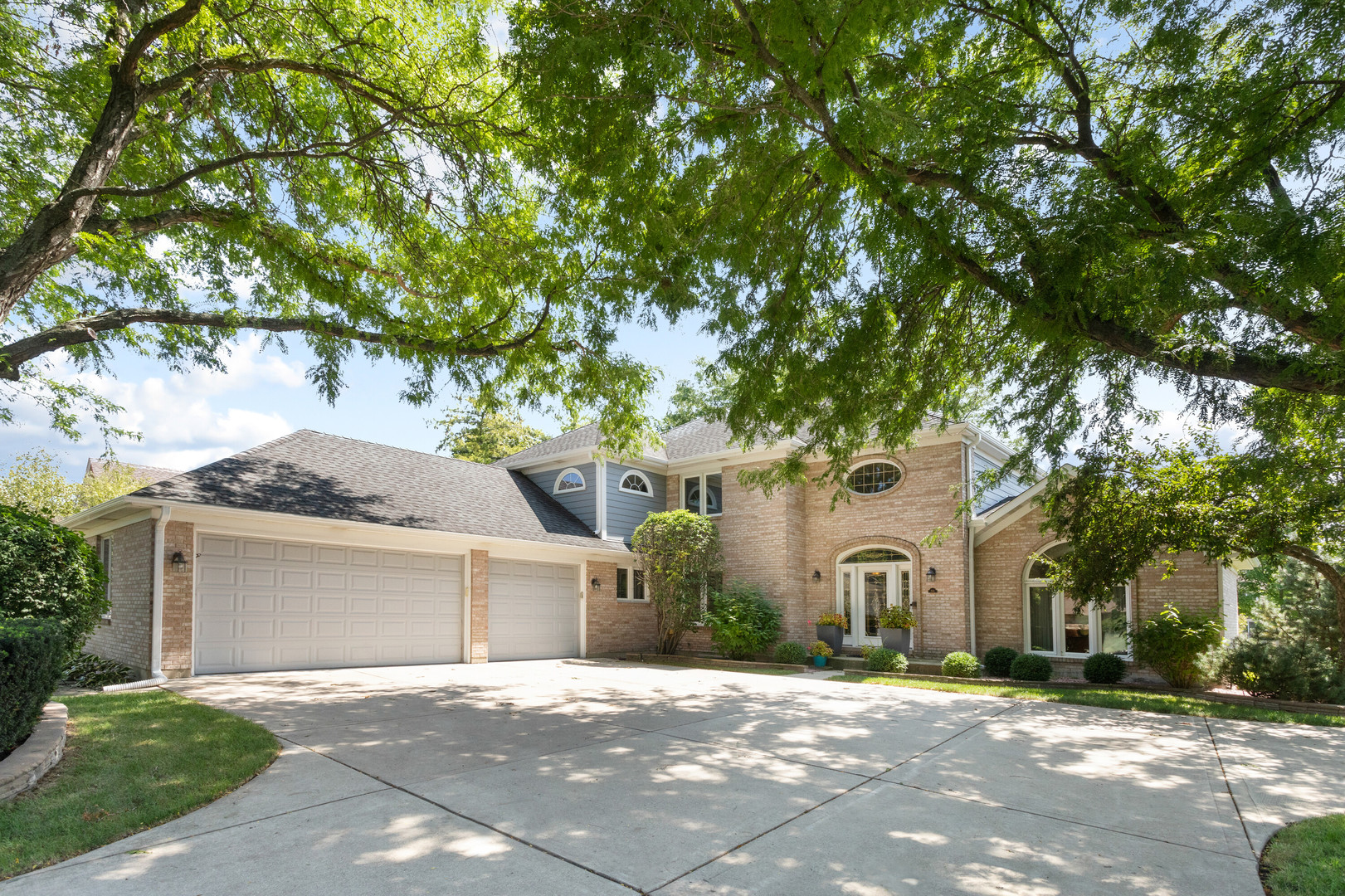 703 Galway Drive Property Photo 1