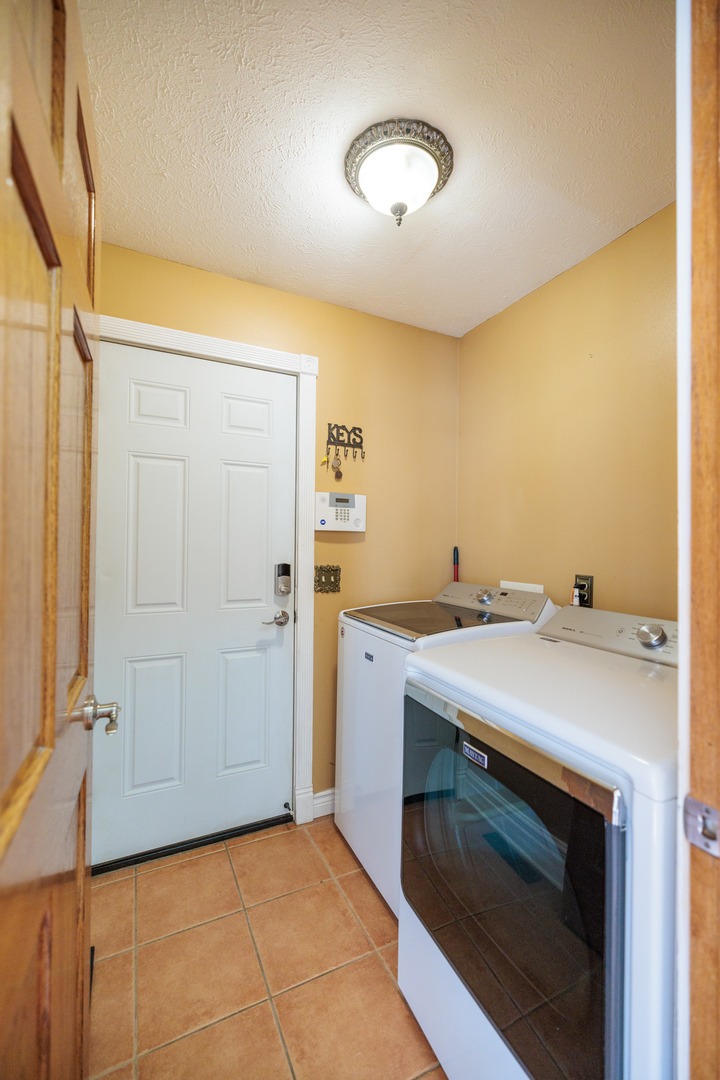 311 Sherman Lane Property Photo 18