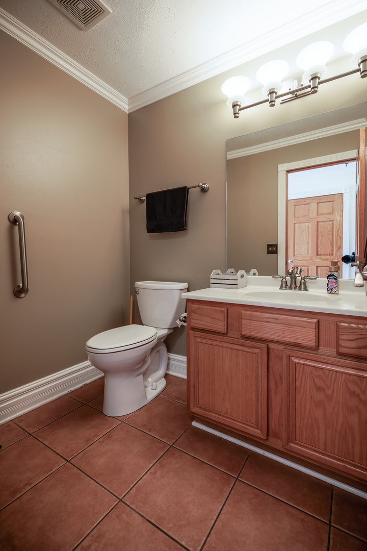 311 Sherman Lane Property Photo 22