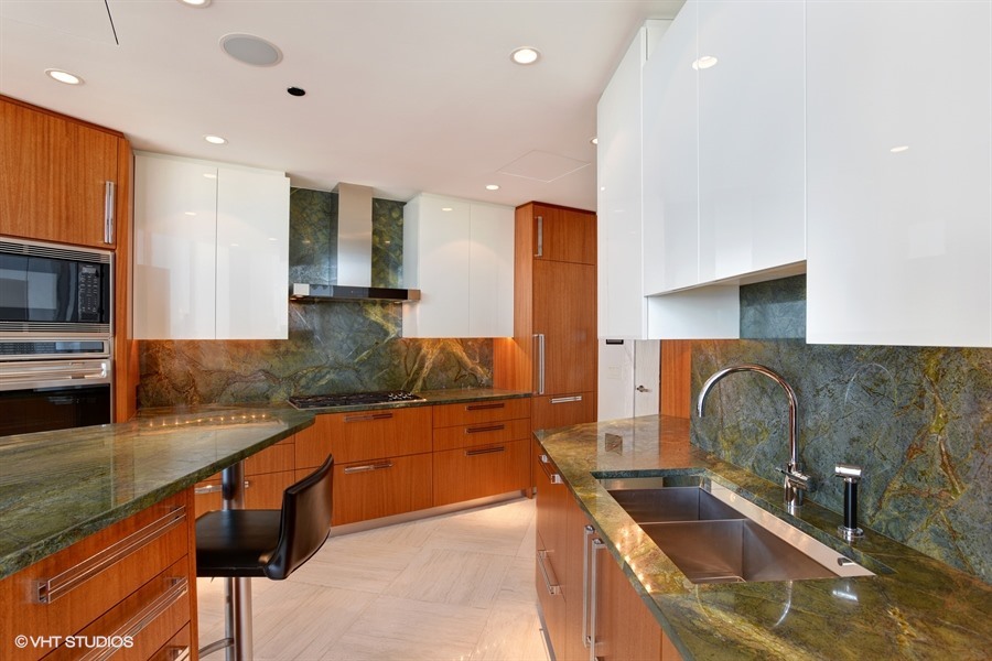 401 N Wabash Avenue 86a Property Photo 13