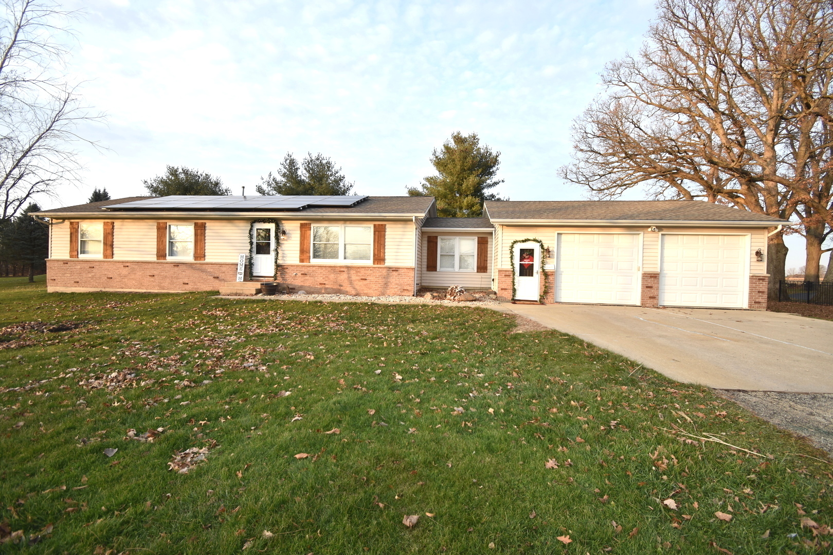 1335 N 45th Road Property Photo 1
