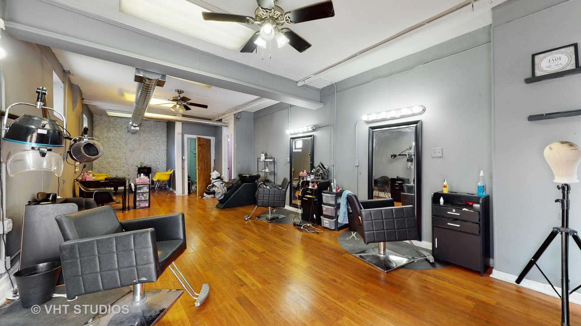 5742 W Chicago Avenue Property Photo 6