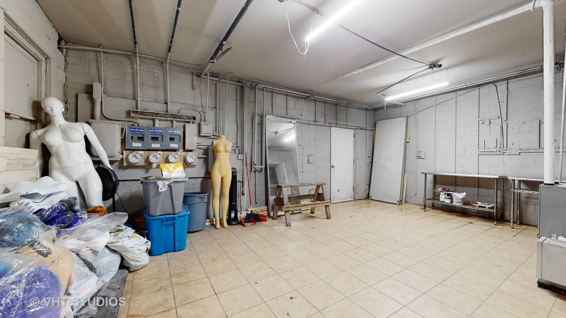 5742 W Chicago Avenue Property Photo 10