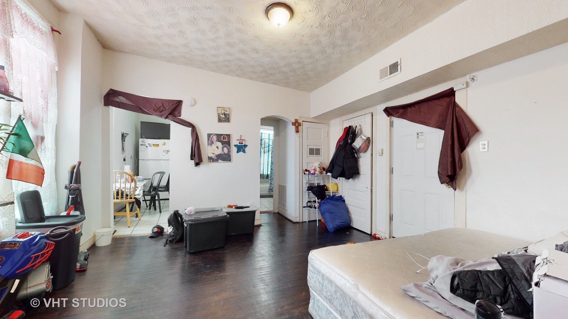 5742 W Chicago Avenue Property Photo 19