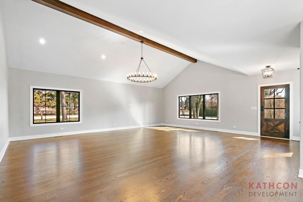 2814 Phillip Drive Property Photo 3