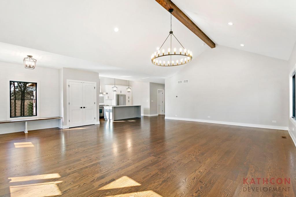 2814 Phillip Drive Property Photo 4