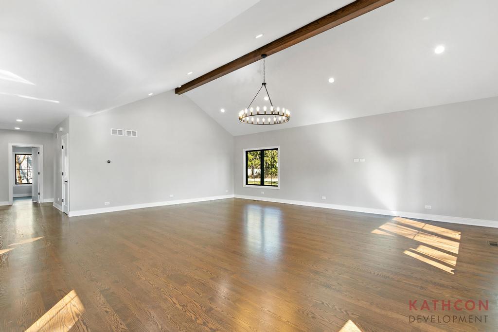 2814 Phillip Drive Property Photo 5