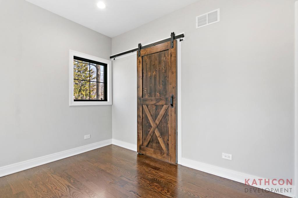 2814 Phillip Drive Property Photo 11