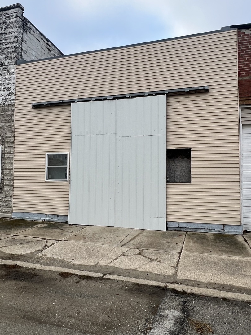 135 S Chicago Street Property Photo
