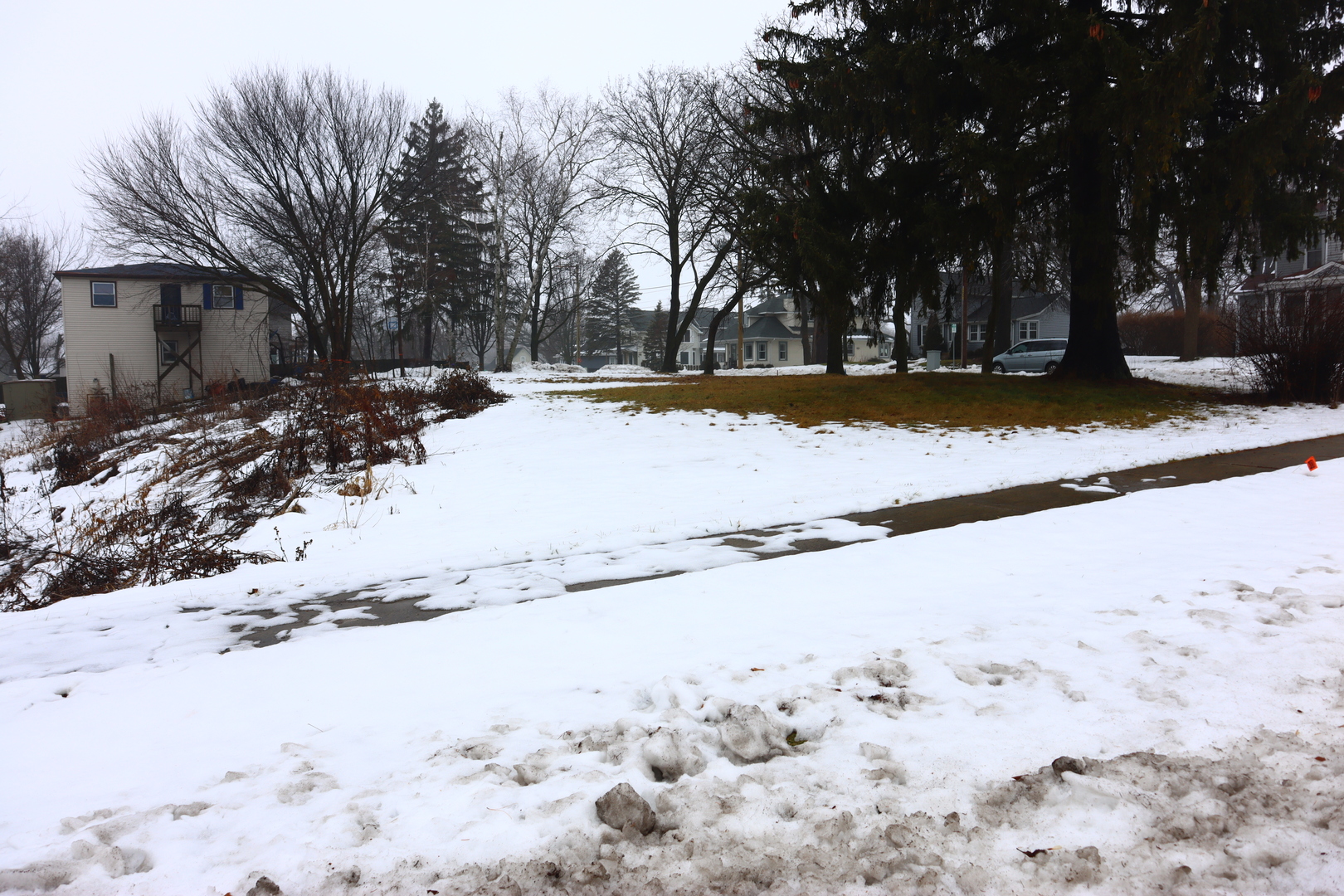 403 W Oneida Avenue Property Photo 5