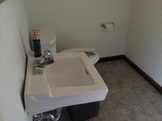 564 S York Street Property Photo 6