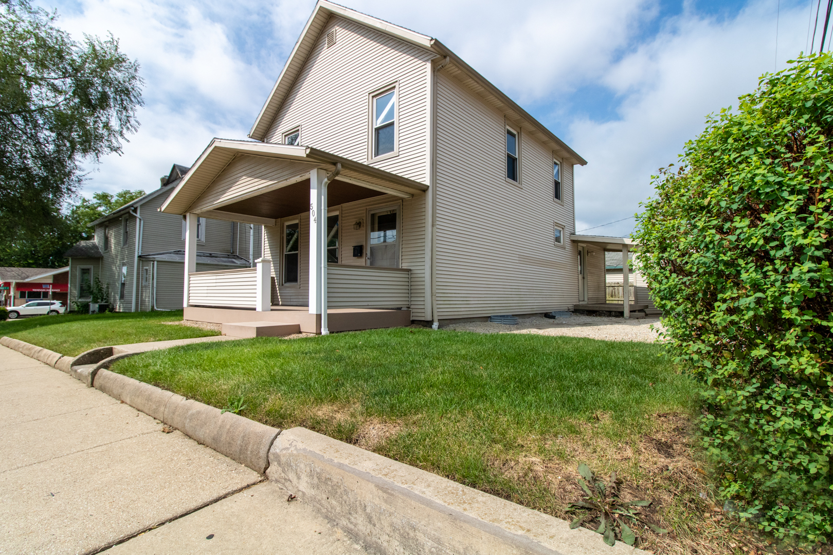 504 N Clinton Street Property Photo 1