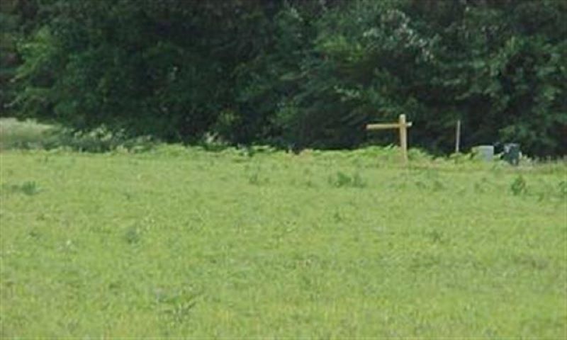 2004 Lowell Park Road Property Photo 3