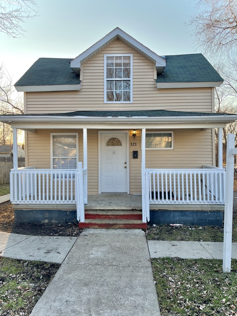 323 S Joliet Street Property Photo 1