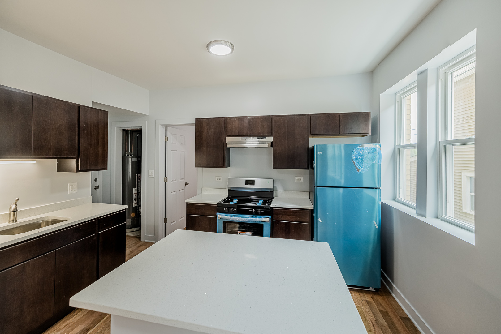 19 N Pine Avenue Property Photo 6