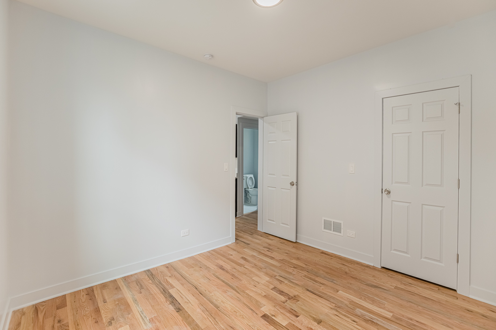19 N Pine Avenue Property Photo 14