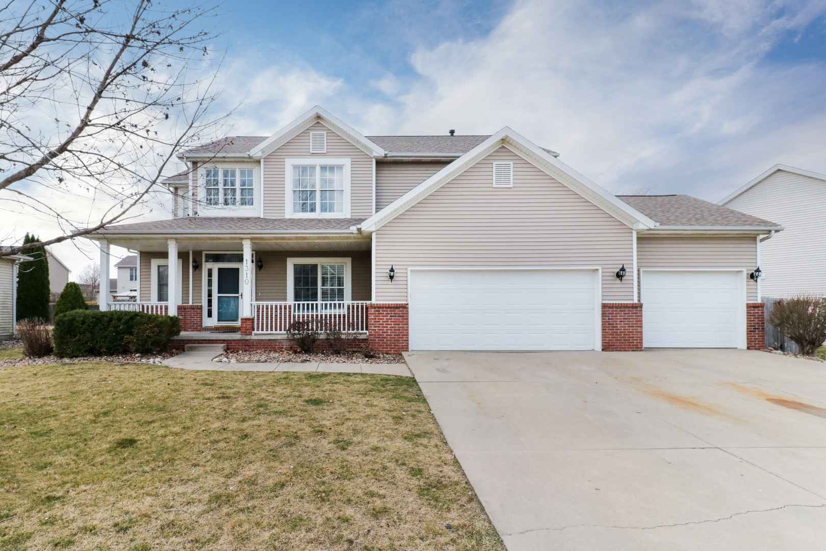 1310 Broad Creek Road Property Photo 1