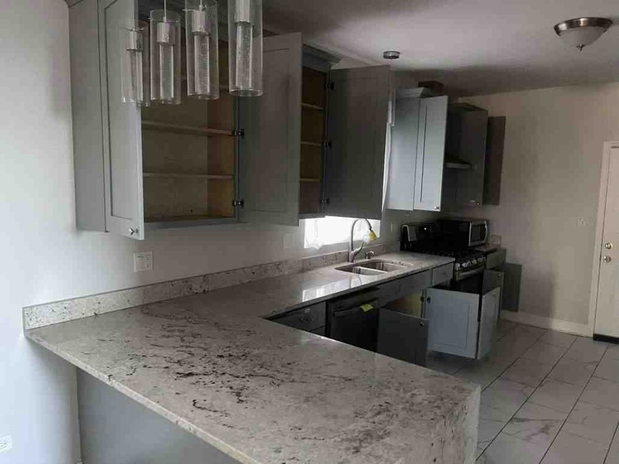 7420 S Bennett Avenue Property Photo 17